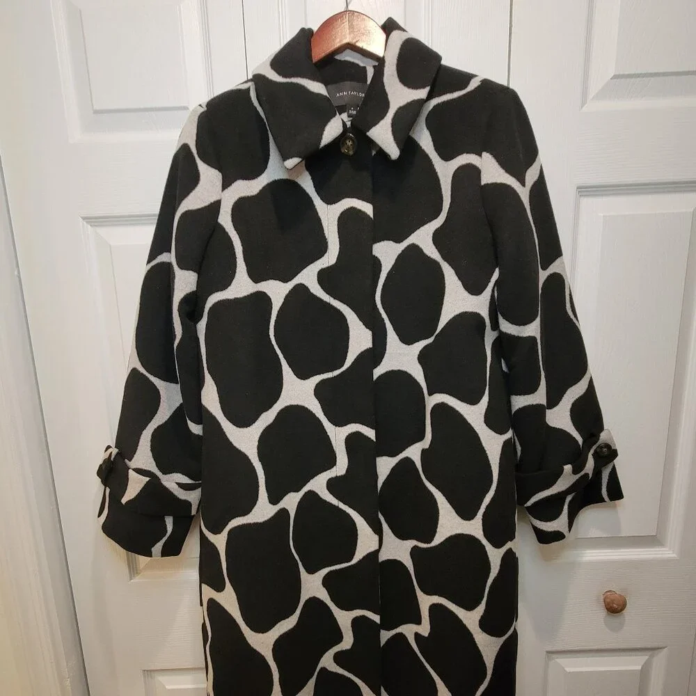 ANN TAYLOR Wool Blend Giraffe Print Mac Coat - Picture 4 of 14